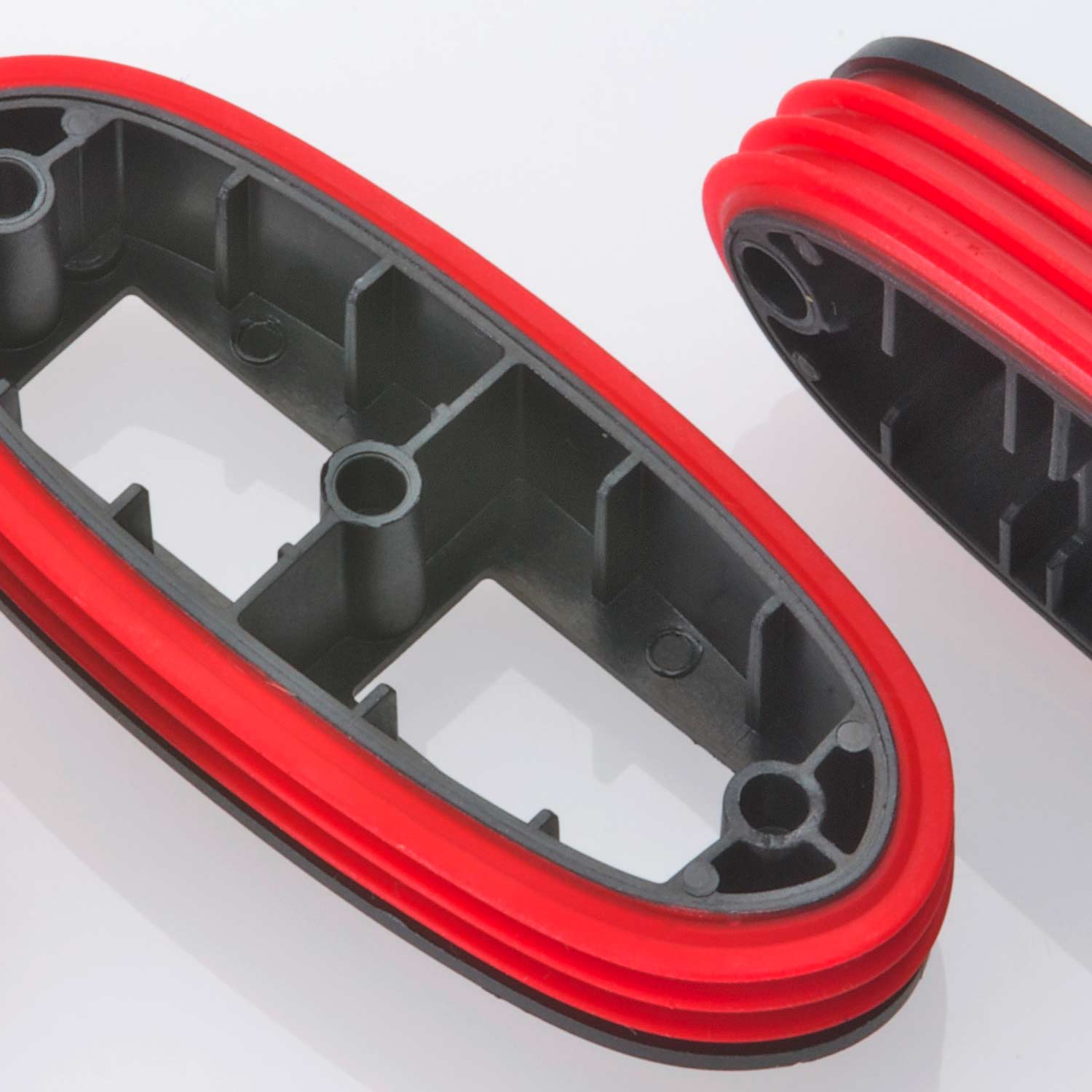 Silicone-thermoplastic 2-component parts Silicone-thermoplastic 2-component parts